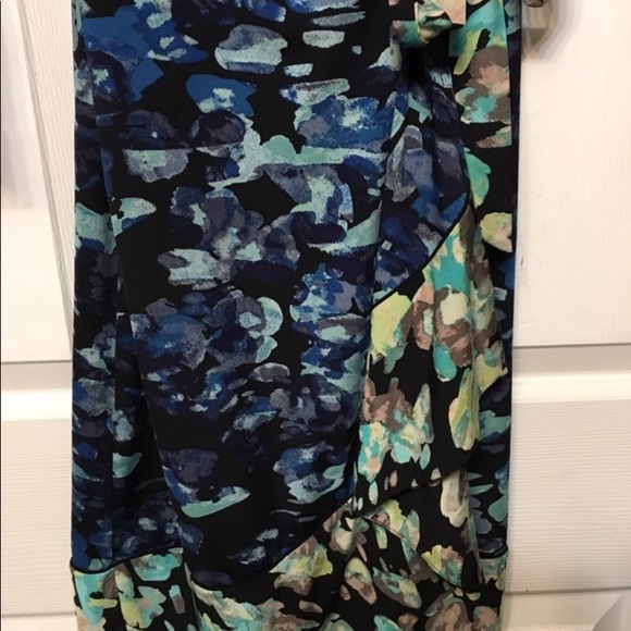 BCBGMAXAZRIA MULTI-COLORED WRAP DRESS Size (XS) - Picture 3 of 5